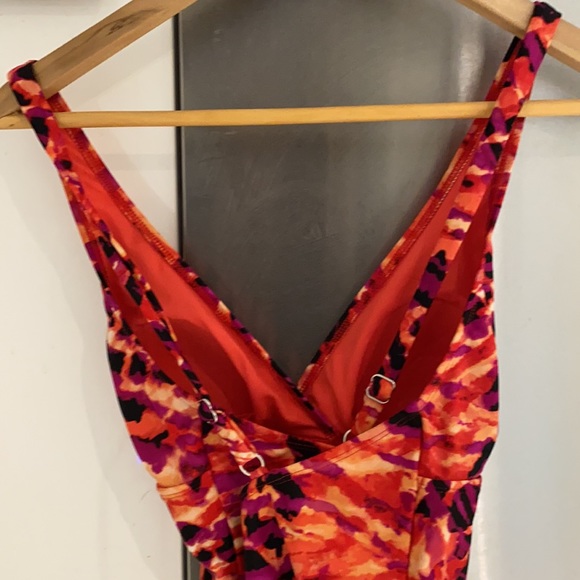 Water Colour Bright Wild Animal Print One-Piece Swim Suit Cross Back Summer S - Picture 4 of 9